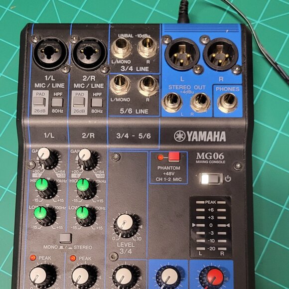 Yamaha Mixer - Picture 1 of 6